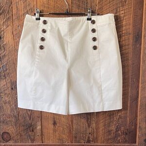 Ann Taylor Cream Tailored Shorts